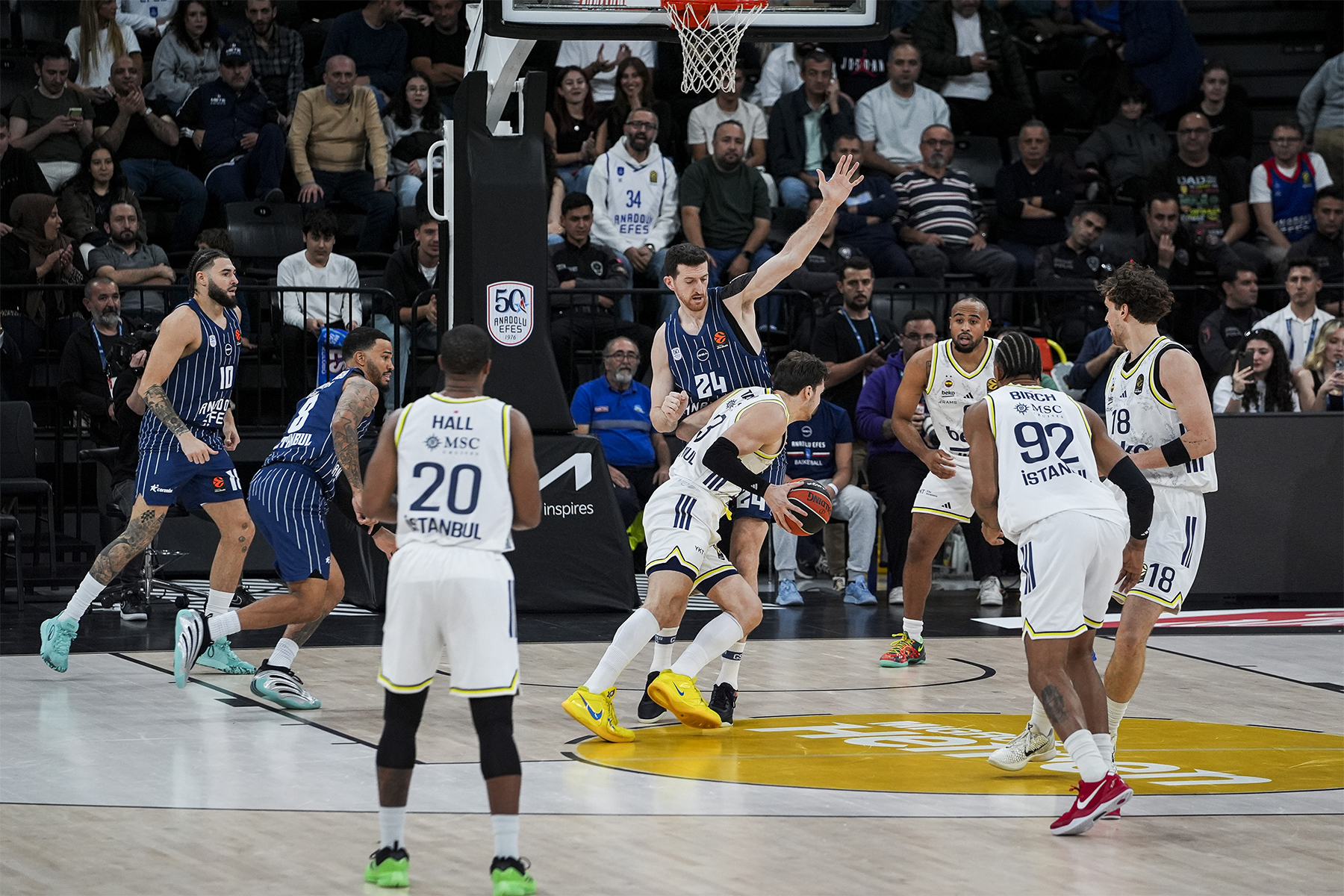 Potada dev maç: Fenerbahçe Beko-Anadolu Efes
