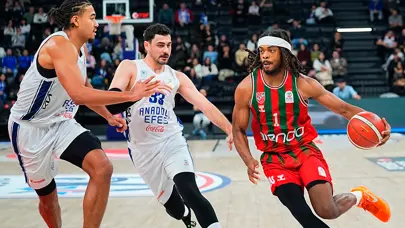 Anadolu Efes, Karşıyaka'yı farklı yendi Anadolu Efes, Karşıyaka'yı farklı yendi