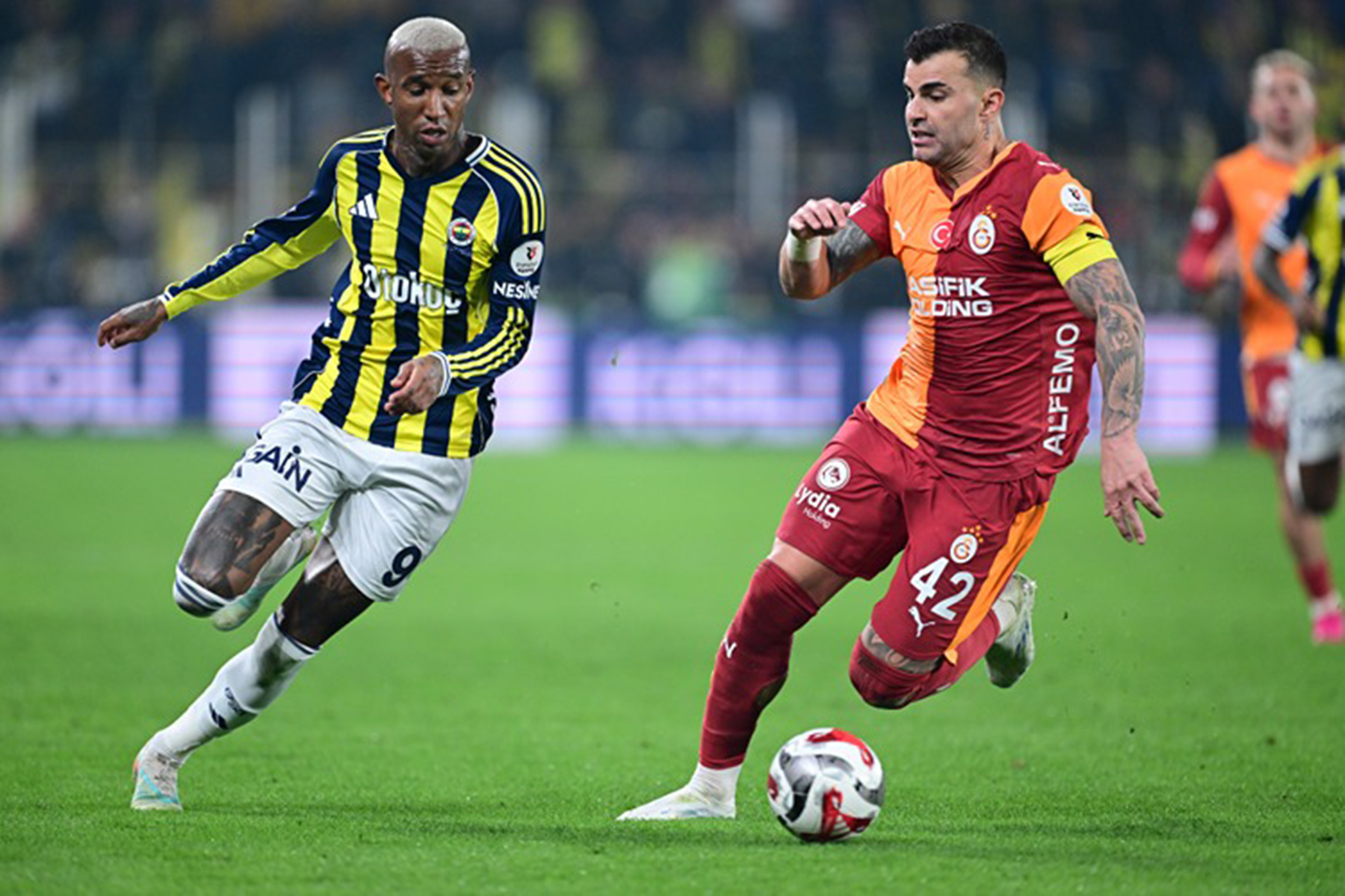 Kupada A grubunda yer alan Galatasaray, 4 maç sonunda 4 galibiyetle 12 puan toplayıp grubunu lider tamamlamış ve adını son 8 takım arasına yazdırdı. C grubunda yer alan Fenerbahçe ise 4 maçta 3 galibiyet ve 1 yenilgi elde ederken 9 puanla ikinci sırada yer aldı ve çeyrek final biletini aldı. Türkiye Kupası'nda çeyrek final eşleşmelerinin belirleneceği kura çekimine Galatasaray seri başı olarak katılacak. Fenerbahçe ise ikinci sırada grubunu tamamladığı için seri başı olmayan takımlar arasında kurada yer alacak.