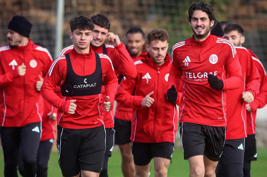 Dünya kulüpler sıralaması güncellendi: İlk 30'da Galatasaray ve Fenerbahçe arasında flaş değişiklik - 27