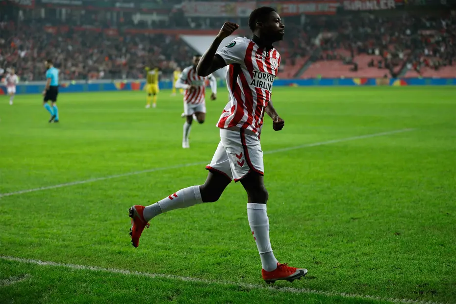 Ve Fenerbahçe işi bitirdi: İlk transfer Musaba oldu - 3