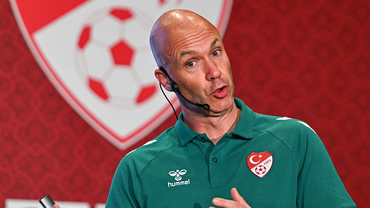 MHK, Fenerbahçe'nin itiraz ettiği 2 penaltı pozisyonunu yorumladı! Anthony Taylor ne dedi?