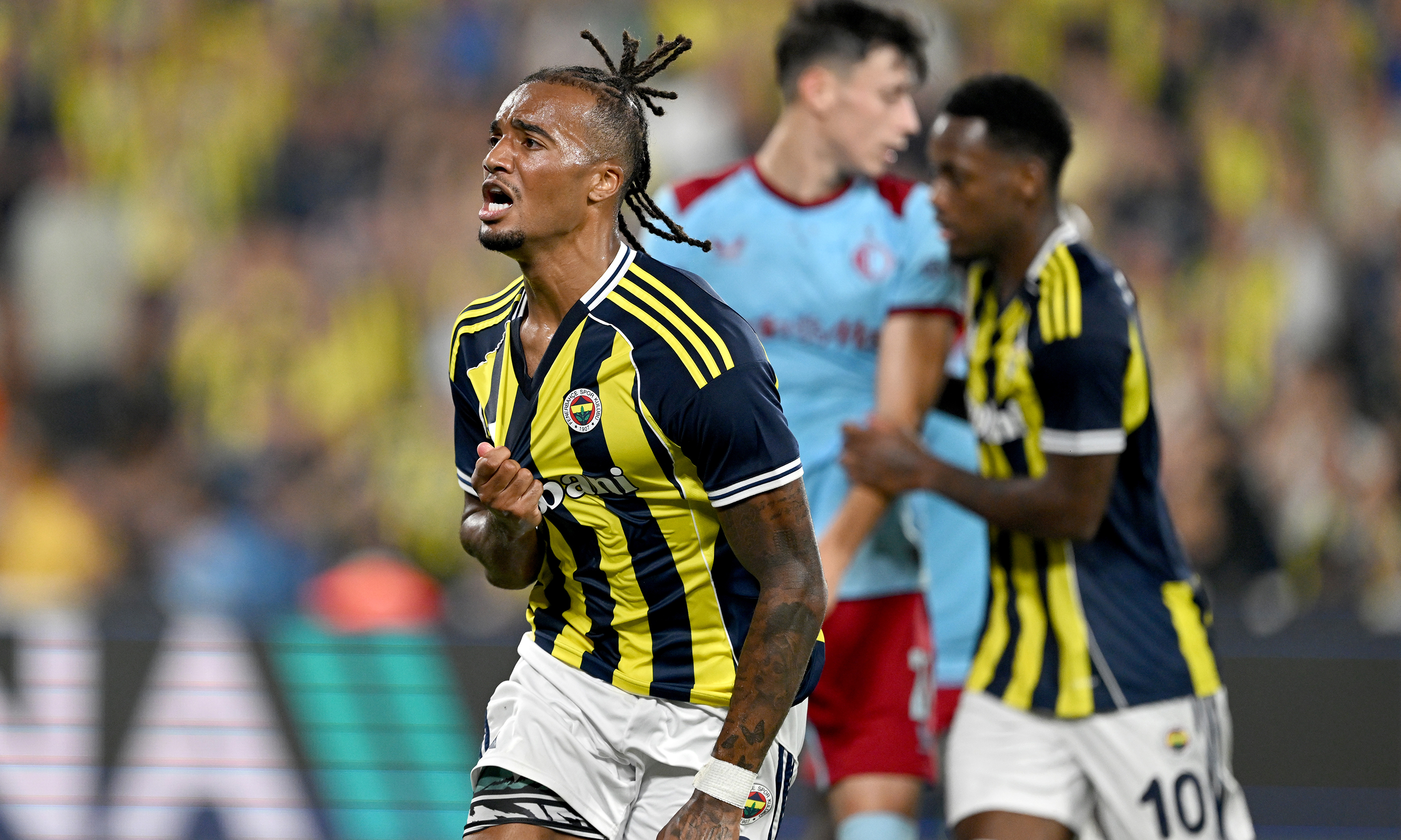 Fenerbahçe 27 yıl sonra bir ilki başardı