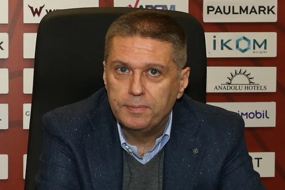 Başkan seçildiği gibi Fenerbahçe'den transferi duyurdu: "O da bize gelmek istiyor" - 2 Başkan seçildiği gibi Fenerbahçe'den transferi duyurdu: "O da bize gelmek istiyor" - 2