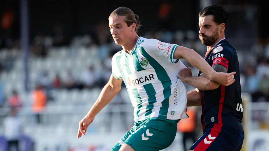 Aziz Yıldırım ve kurmayları dev golcünün peşinde! Scout raporuyla 2 transfer - 3