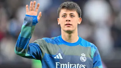 Real Madrid'in Arda Güler'in satışına onay vereceği bonservis duyuruldu: Fenerbahçe servet kazanacak Real Madrid'in Arda Güler'in satışına onay vereceği bonservis duyuruldu: Fenerbahçe servet kazanacak