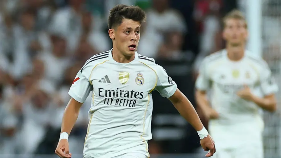 Arda Güler'in maç sonu hakeme hareketi olay oldu: Görüntü ortaya çıktı, "Yüzde 100" yazarak manşetten verdiler - 3