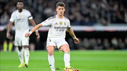 Arda Güler saniye düşünmedi, sosyal medyada kıyamet koptu: Herkes maçı bıraktı bu anı konuşuyor Arda Güler saniye düşünmedi, sosyal medyada kıyamet koptu: Herkes maçı bıraktı bu anı konuşuyor