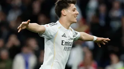 Dünyanın en uzaktan atılan golleri! Arda Güler'in golü sonrası inanılmaz tesadüf ortaya çıktı Dünyanın en uzaktan atılan golleri! Arda Güler'in golü sonrası inanılmaz tesadüf ortaya çıktı