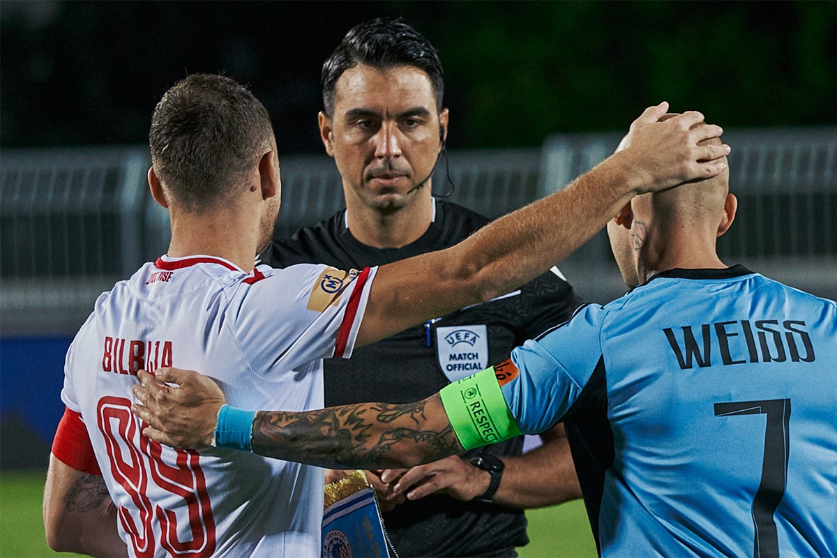 Arda Kardeşler'in yönettiği Şampiyonlar Ligi maçında ne olduysa 15 dakikada oldu