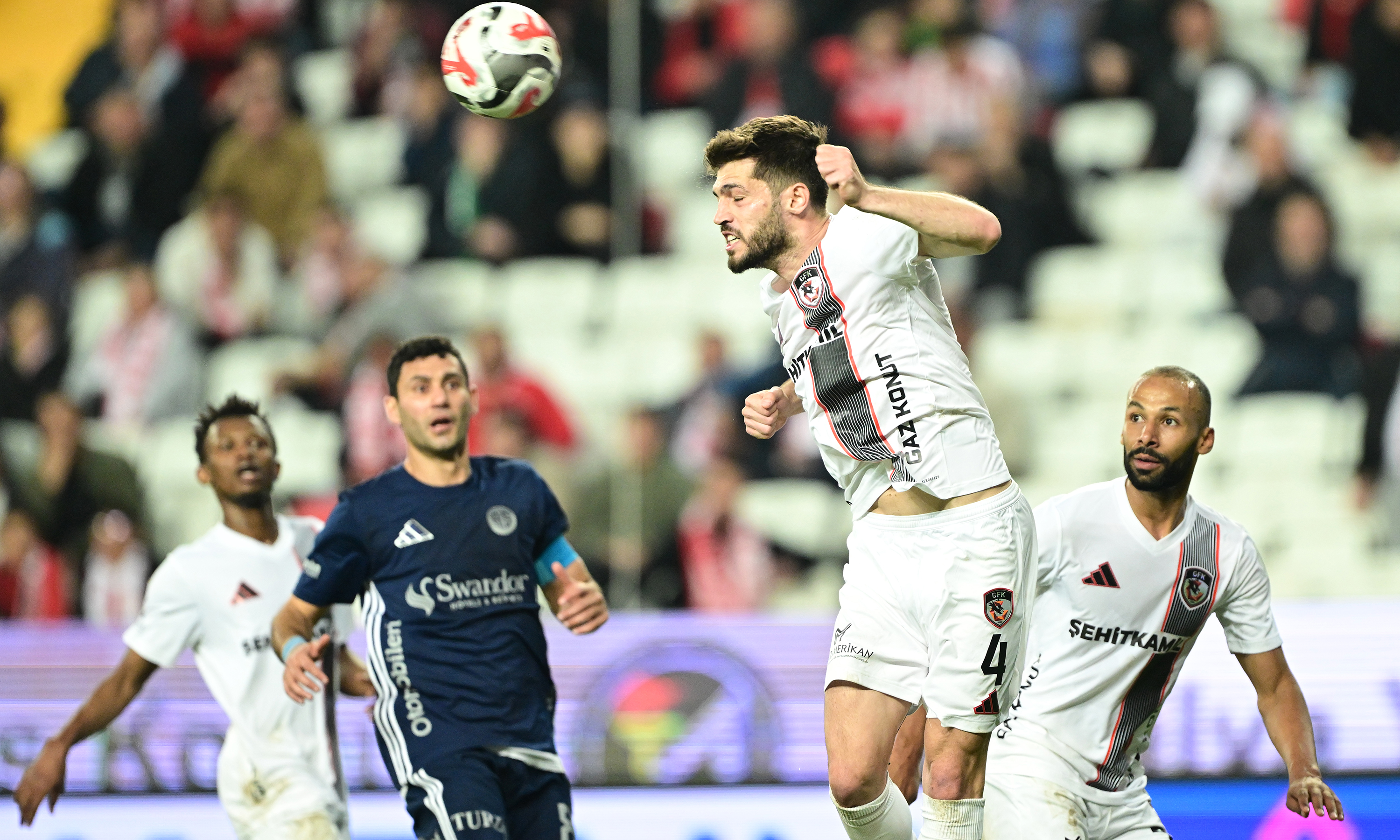 Gaziantep FK'ya 3 kötü haber birden: Fenerbahçe maçında yoklar