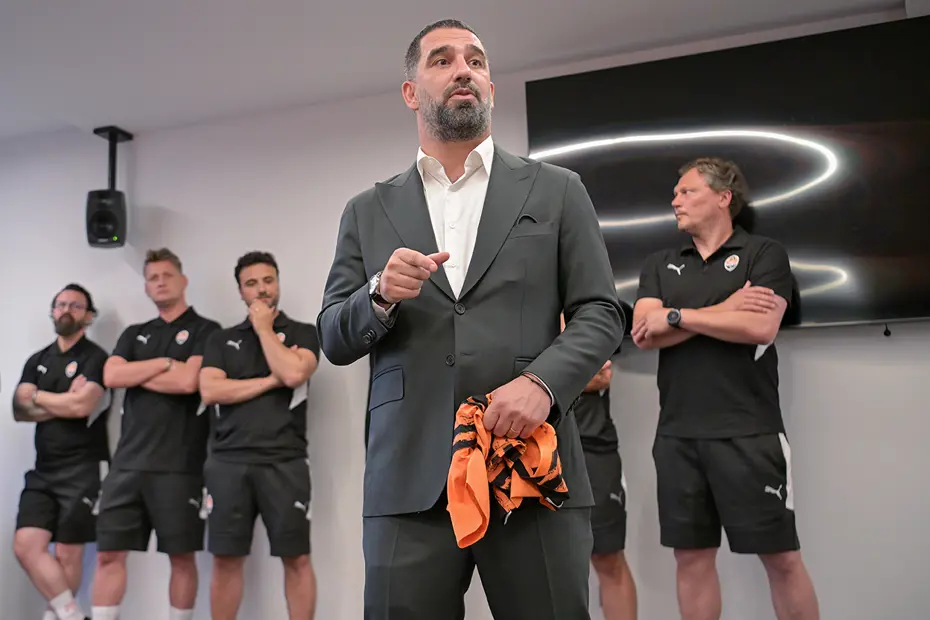 Arda Turan'a Shakhtar Donetsk'le ilk maçında şok: 90 dakika biter bitmez itiraf geldi - 4