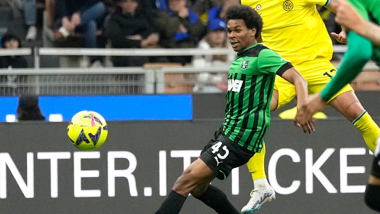 Kulüp transferi resmen duyurdu: Fenerbahçe, Armand Lauriente'ye kavuşuyor