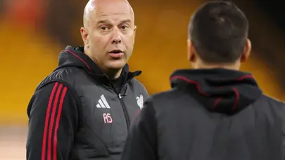 Arne Slot şaşkınlığını gizleyemedi! Galatasaray maçı öncesi canlı yayında itiraf Arne Slot şaşkınlığını gizleyemedi! Galatasaray maçı öncesi canlı yayında itiraf