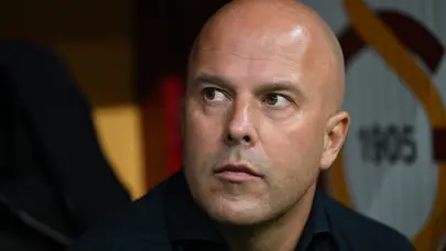 Arne Slot'tan Alisson ve Chiesa için sakatlık açıklaması: Galatasaray maçında oynayacaklar mı?