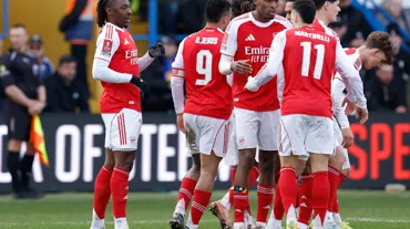 Arsenal'ın 4 kupa hayali devam ediyor: F.A. Cup'ta çeyrek final 2 golle geldi