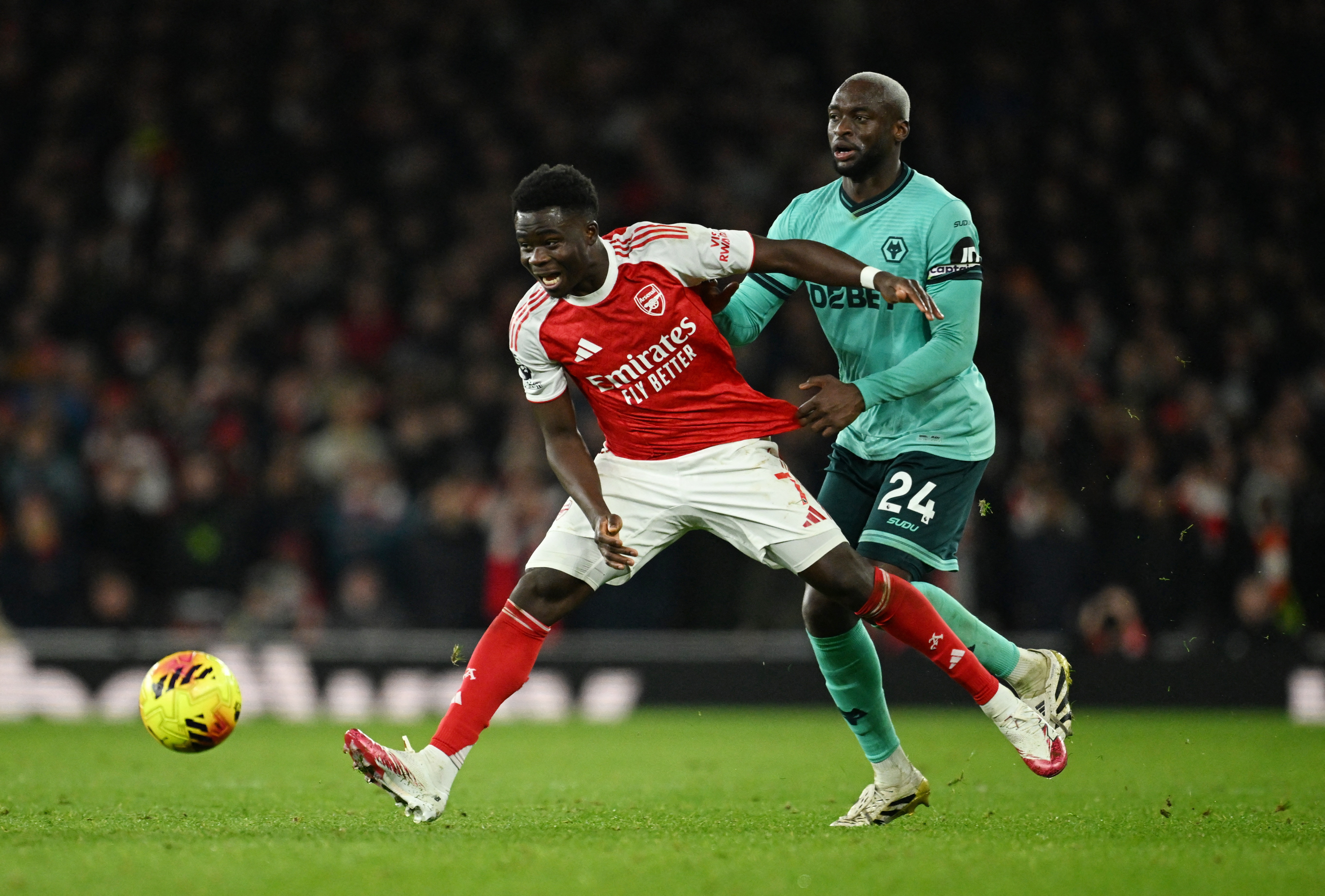 Premier Lig&#x27;de inanılmaz son: Arsenal uzatmada hem yıkıldı hem sevindi