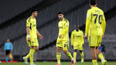 Yenilgi sonrası Fenerbahçe'de 6 futbolcudan flaş hareket Yenilgi sonrası Fenerbahçe'de 6 futbolcudan flaş hareket