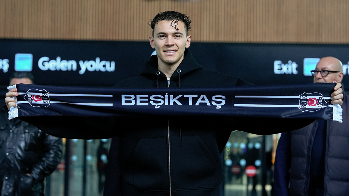 Beşiktaş'ın ara transfer döneminde Inter'den kiralık olarak kadrosuna kattığı Kristjan Asllani'nin sezon sonunda siyah beyazlı takımda kalıp kalmayacağı merak konusu oldu. Tuttomercatoweb'in haberine göre 13 milyon euroluk satın alma opsiyonu bulunan Asllani için henüz karar verilmiş değil ancak futbolcu siyah beyazlılarda kalmak istiyor.