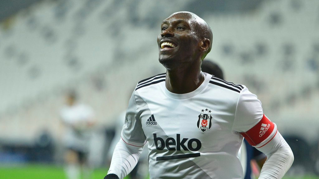 Atiba'dan Sergen Yalçın'a destek