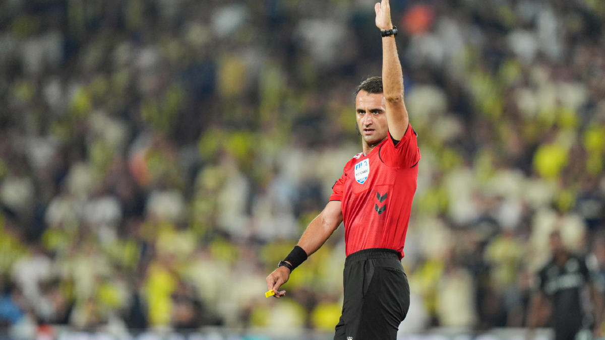 Trio'dan Fenerbahçe'ye verilen penaltı için olay yorum! Üç hakem de aynı görüşte