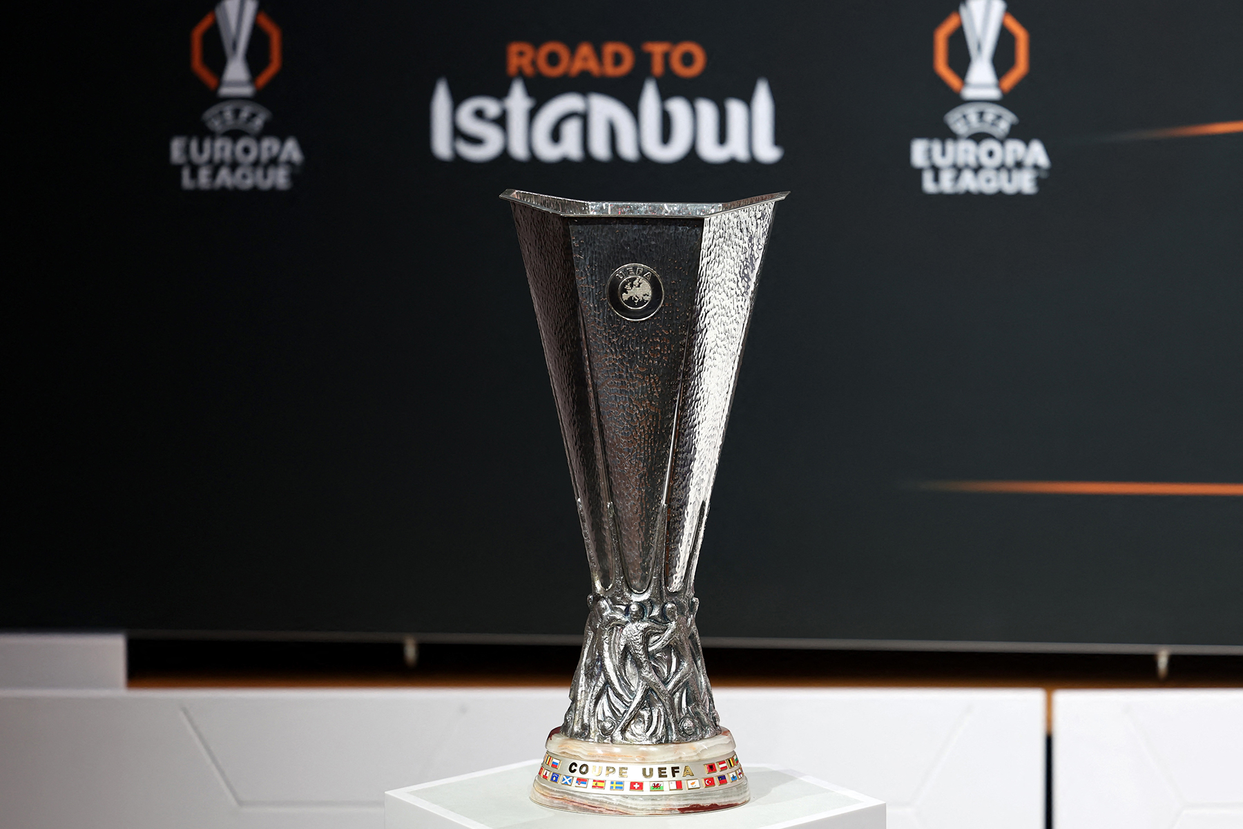 UEFA Avrupa Ligi'nde son 16 turu ilk maçları oynandı