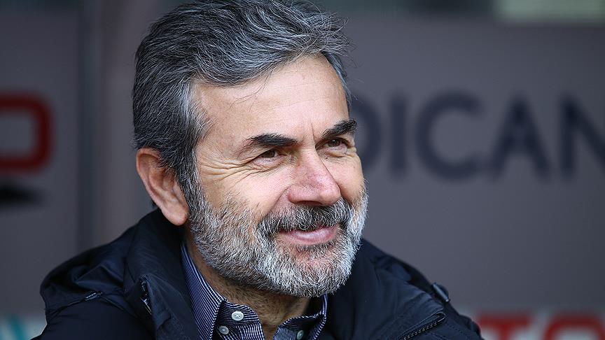 Aykut Kocaman'dan Efsane Cevap: 'Ben Fenerbahçe'nin Neferiyim, Başka Kapıya Gitsem Ne Yaparım?'