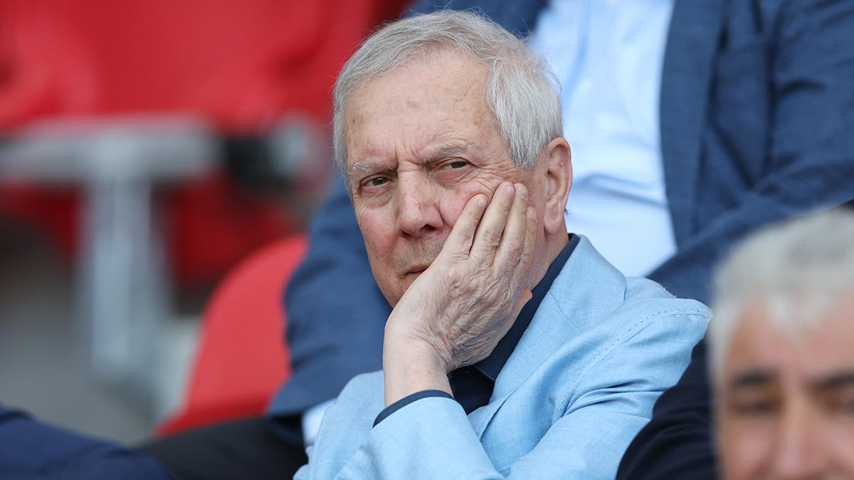 Aziz Yıldırım'dan tarihi Lyon maçı öncesi flaş karar geldi