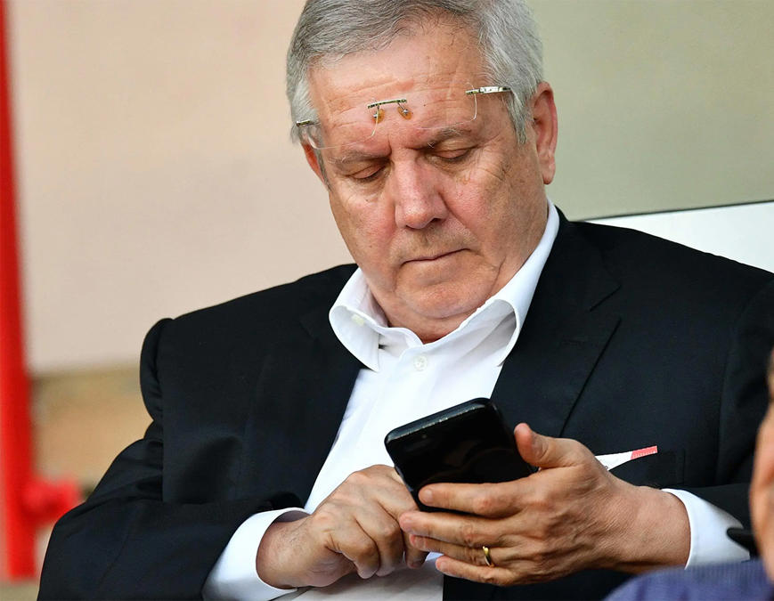 Aziz Yıldırım'a telefon açan ilk Fenerbahçeli futbolcu belli oldu: "Sizinle yola devam ederim"