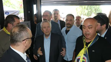 Aziz Yıldırım, taraftarlarla bir araya geldi
