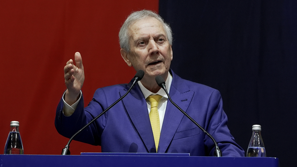 Aziz Yıldırım, İsmail Kartal'ın istediği ama alamadıkları golcüyü açıkladı