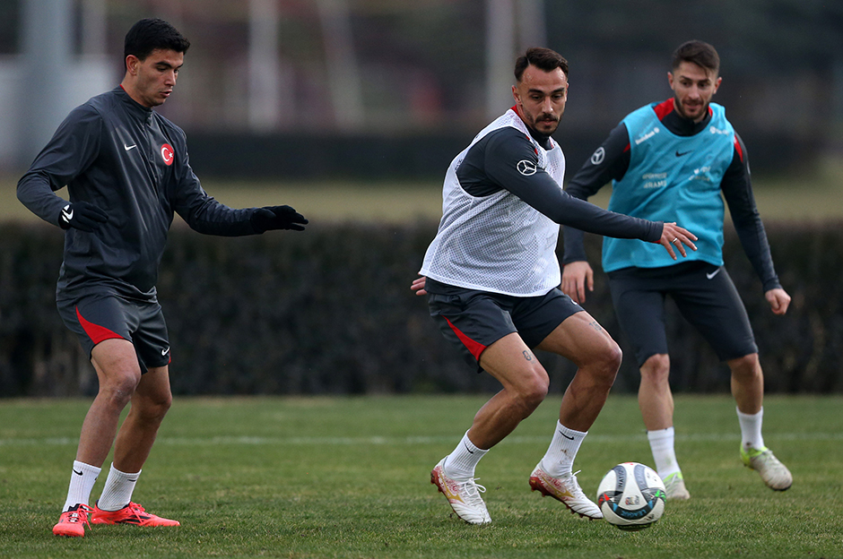 A Milli Takım, Karadağ maçının hazırlıklarına başladı