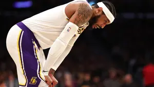 Büyük yıldızdı; istenmeyen adam oldu: Carmelo Anthony basketbolu bıraktı Büyük yıldızdı; istenmeyen adam oldu: Carmelo Anthony basketbolu bıraktı
