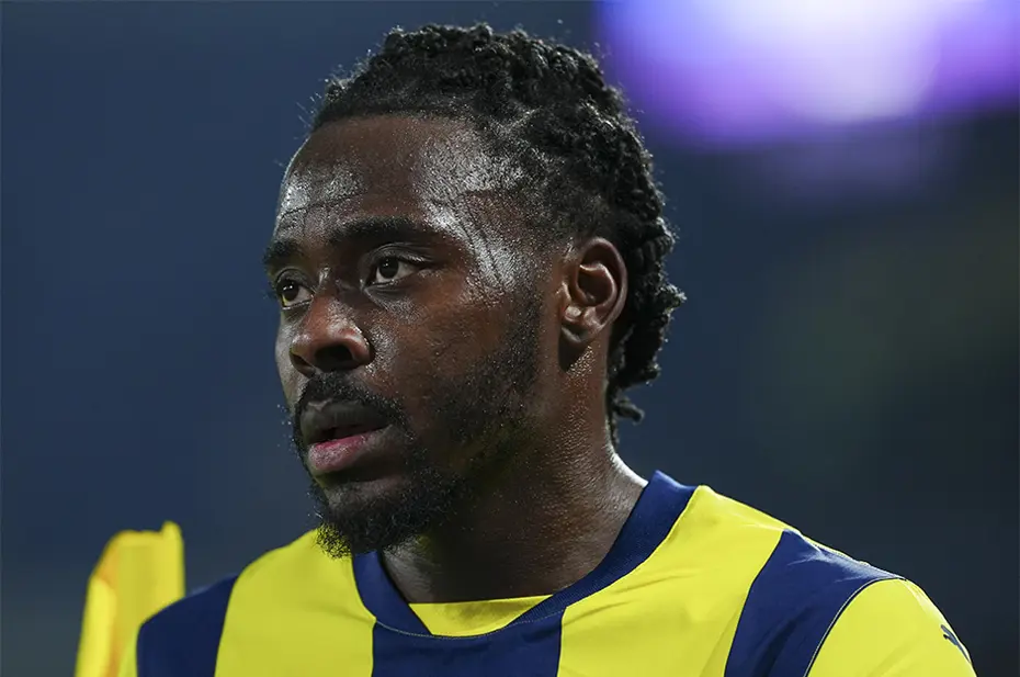 Mourinho'dan büyük kıyım: Fenerbahçe'de 7 futbolcu gönderiliyor - 9 Mourinho'dan büyük kıyım: Fenerbahçe'de 7 futbolcu gönderiliyor - 9