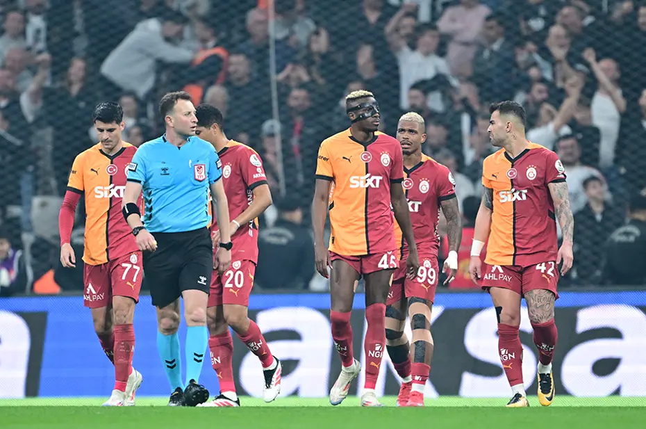 "Galatasaray'ın gelecek sezon yeni bir hocaya ihtiyacı var" | Spor yazarları derbi için ne dedi? - 3 "Galatasaray'ın gelecek sezon yeni bir hocaya ihtiyacı var" | Spor yazarları derbi için ne dedi? - 3
