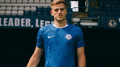 Manchester United'ın gözdesi Chelsea'ye imza attı