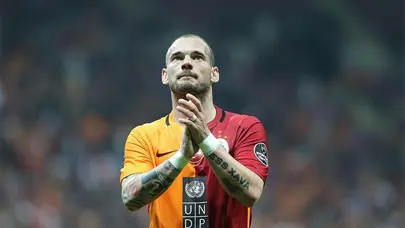 Sneijder'den derbi öncesi flaş paylaşım: "Hazırız"