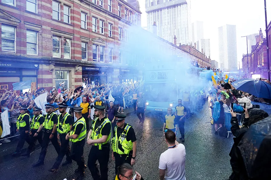 Manchester City'den 3 kupalı şov - 5