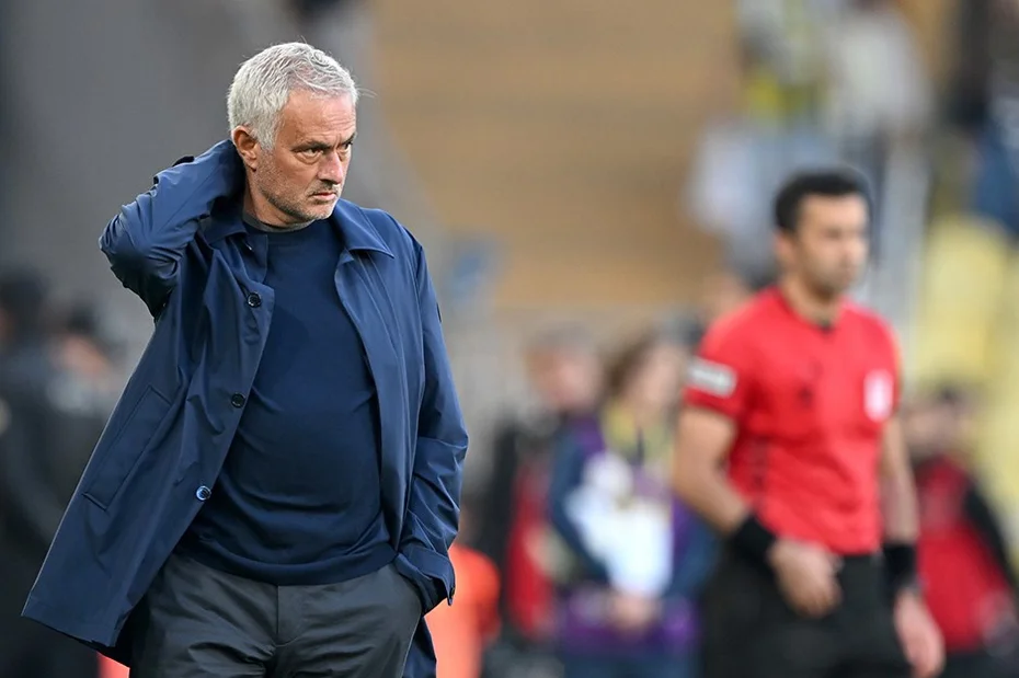 Fenerbahçe'de flaş Mourinho gelişmesi: Tazminat derken bambaşka bir ihtimal doğdu - 1