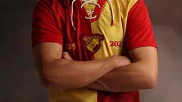 Göztepe, 100. yıl formasını tanıttı