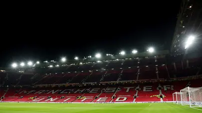 Tarihi stadyum için iki seçenek: Manchester United'da 2 milyar sterlinlik Old Trafford için planı