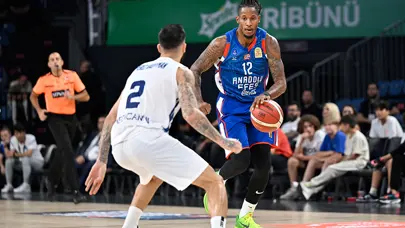 Anadolu Efes sezona galibiyetle başladı