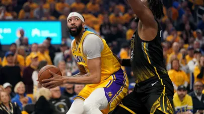 Anthony Davis 186 milyon dolar karşılığında 3 yıl daha Los Angeles Lakers'ta