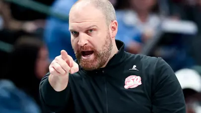 Taylor Jenkins ile yollar ayrıldı