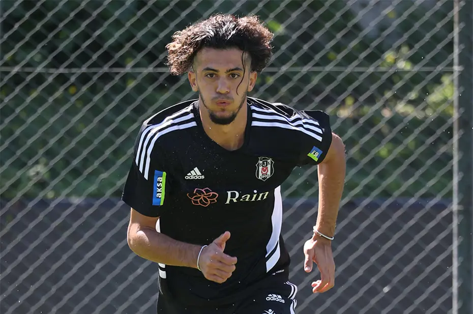 Beşiktaş'ta bileti kesilen 4 futbolcunun yeni takımları şekilleniyor - 7 Beşiktaş'ta bileti kesilen 4 futbolcunun yeni takımları şekilleniyor - 7
