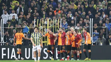 Aslan, Kadıköy'e lider gitti, lider döndü!