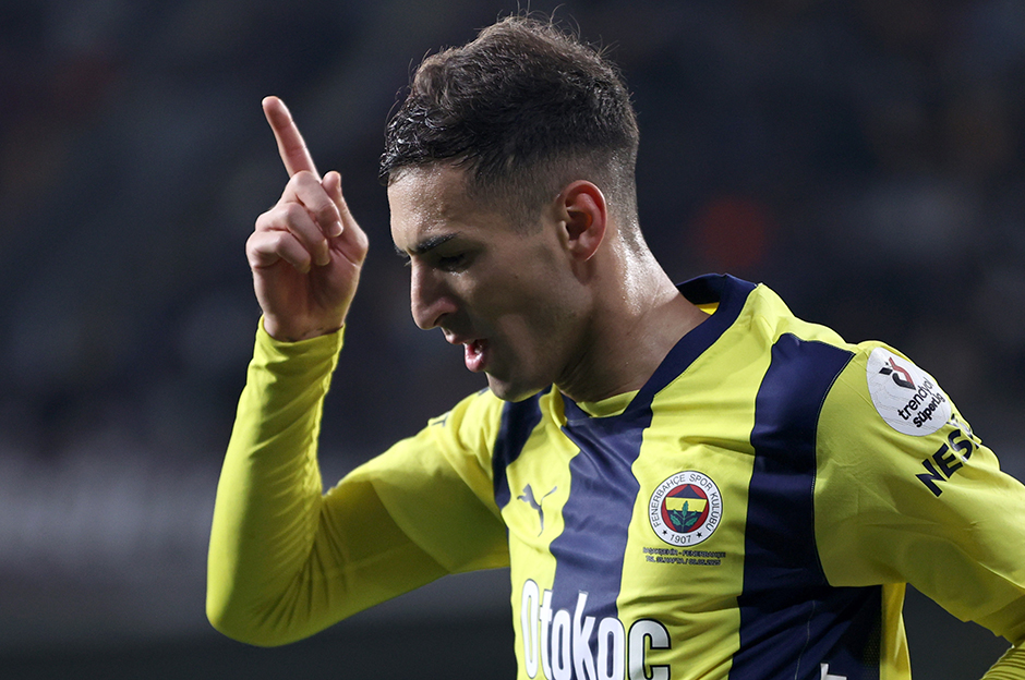 Fenerbahçe'den Başakşehir deplasmanında 4 gollü galibiyet