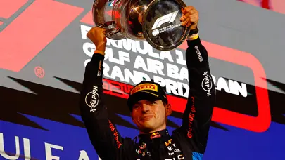 Bahreyn Grand Prix'sini Verstappen kazandı