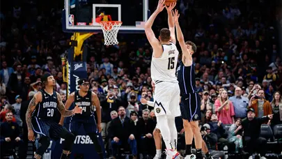 Jokic'in son saniye basketi galibiyeti getirdi