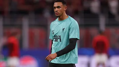 Liverpool'un yıldızı, Ligue 1 ekibini satın almak istiyor